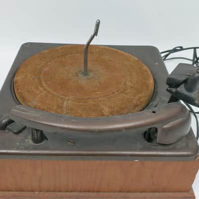 Antique Record Player for Parts / Repair / Decoration image 10