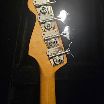 Fender Precision Bass Cherry red image 3