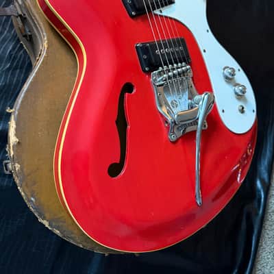 Red Mosrite Combo serial # 10 image 5