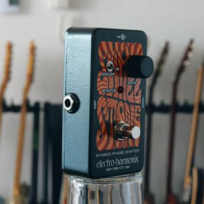 Electro-Harmonix Nano Small Stone EH4800 Phase Shifter V2 2021 - Present Black image 2