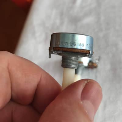 10 x Vintage CTS NOS 50kOhm Audio/Log Potentiometer Pot with long solid shaft image 11