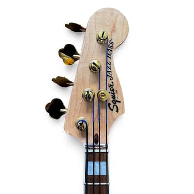 Squier 40th Anniversary Gold Edition Jazz Bass Olympic White w/ Gig Bag + Strap image 2