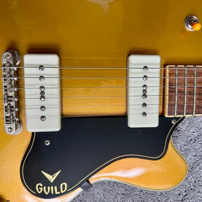 Guild M-75G Aristocrat LMT Gold w/ case image 3