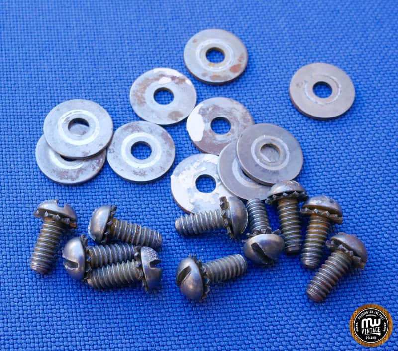 Camco Lugs Mounting Screws 10 Pieces Short image 1