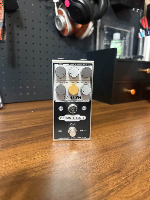 Origin Effects Cali76 Stacked Compressor 2025 - Present Silver image 1