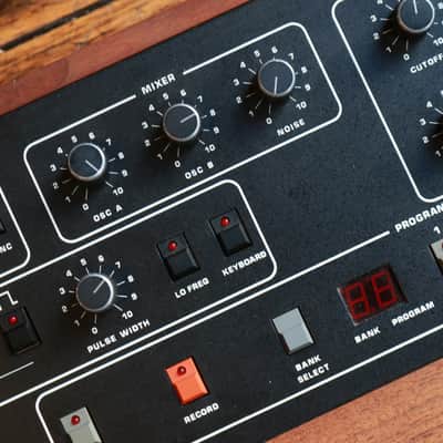 Sequential Prophet 5 Rev 3.2 61-Key 5-Voice Polyphonic Synthesizer (Serial no. 5418) image 8