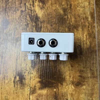 Keeley Caverns Reverb / Delay V2 2017 - Present - White - in original box image 2