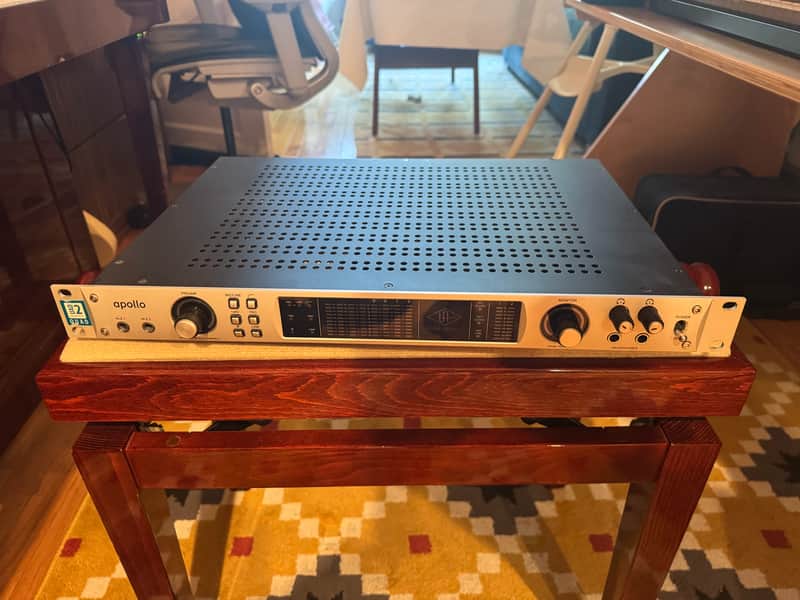 Universal Audio Apollo 8 QUAD Thunderbolt Audio Interface