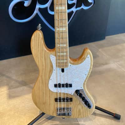 Sire Marcus Miller V7 with Maple Fretboard 2017 - 2019 - Natural image 4