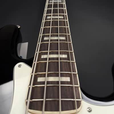 Fender Vintera III Early '70s Jazz Bass - Black image 4
