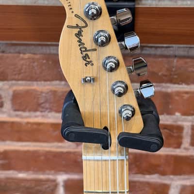 Fender 2022 Player Telecaster left handed with gig bag image 3