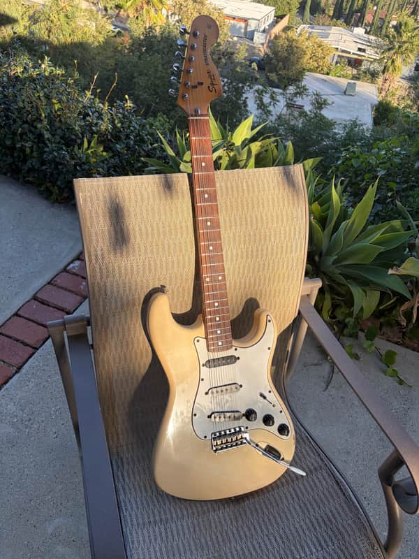 Fender Japan squire mid 80's - aged white image 1