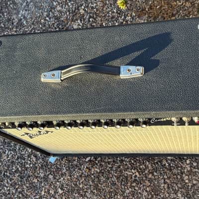 Fender Concert 2-Channel 60-Watt 1x12" Serial #F409884, Guitar Tube Amp Combo 1981 - 1987 - Black image 6