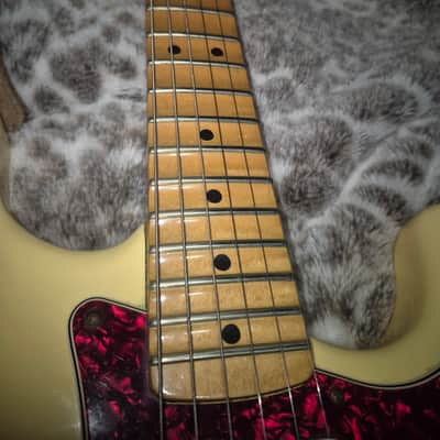 Fender Ingvar malmsteen 1999 - Yellow image 4