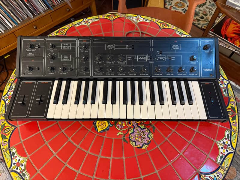 Yamaha CS-10 Analog Synth Bild 1