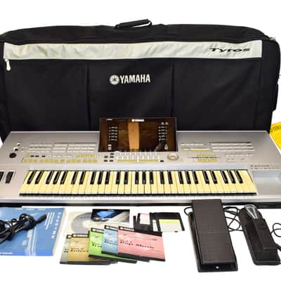 Yamaha TYROS 1 (1st Gen) 61-Key Digital Workstation Keyboard w/ Bag & Accessories