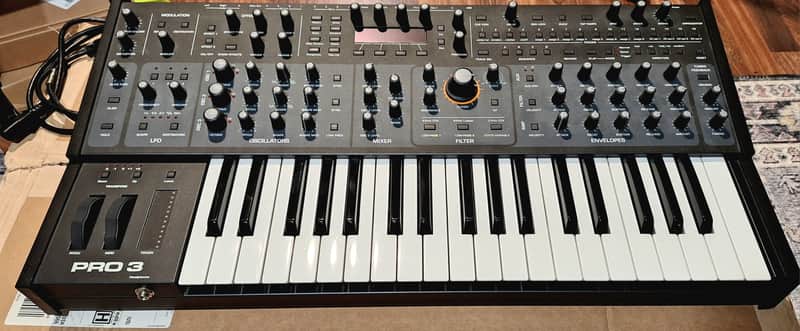 Sequential Pro 3 37-Key 3-Voice Monophonic / Paraphonic Synthesizer 2020 - Present - Black image 1
