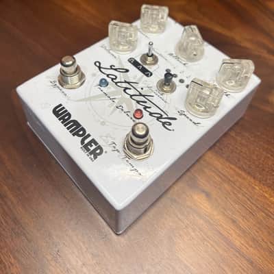 Wampler Latitude Deluxe Tremolo 2014 - White V1 image 2