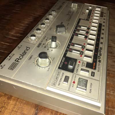 Roland TB-303 Bass Line Synthesizer image 2