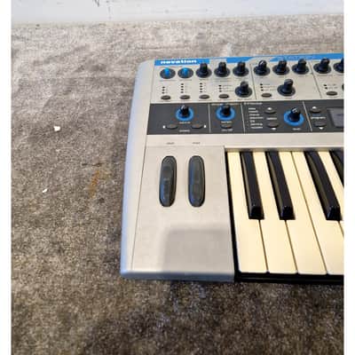 Novation K-Station Synthesizer Keyboard - Compact Design - Good image 9