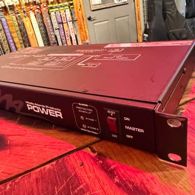 Middle Atlantic PD-915RV-RN Rack Mount image 1