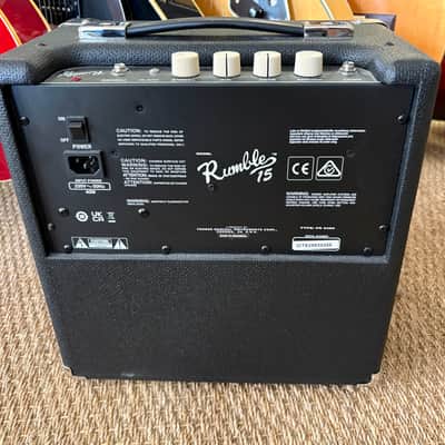 Fender Rumble 15 V3 image 3