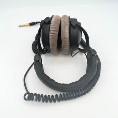 Beyerdynamic DT770 PRO Closed Reference Headphones image 3