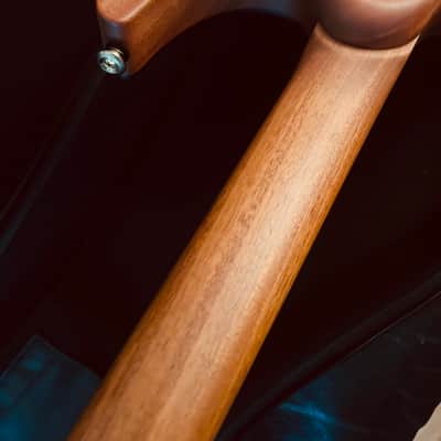 Suhr Modern Walnut top Mahogany body Satin image 13