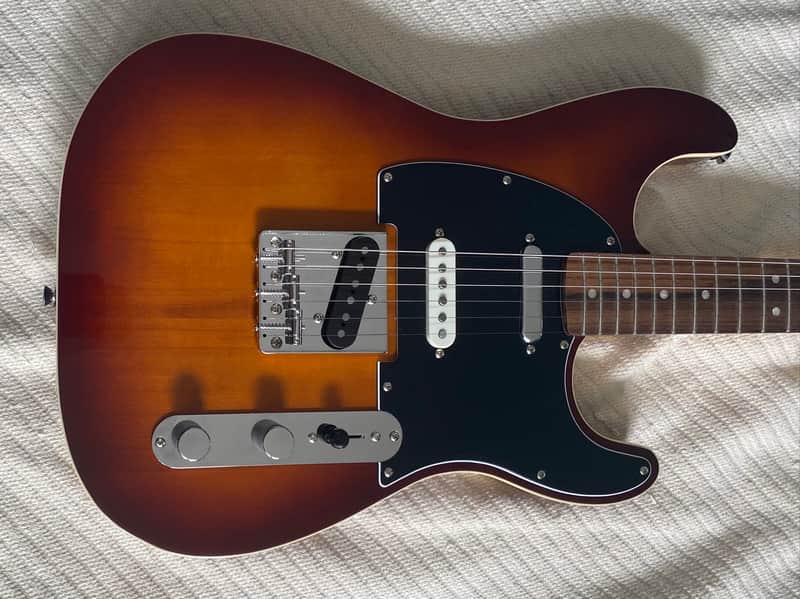 Squier Paranormal Custom Nashville Stratocaster - Chocolate 2-Color Sunburst image 1