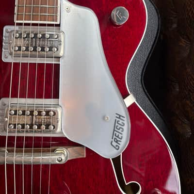 Gretsch G6119T Players Edition Tennessee Rose with String-Thru Bigsby 2016 - 2020 - Dark Cherry Stain image 4