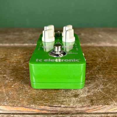 TC Electronic Corona Chorus 2011 - Present - Green image 6