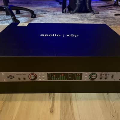 Universal Audio Apollo x8p Gen 2 Thunderbolt Audio Interface 2024 - Present - Silver image 2