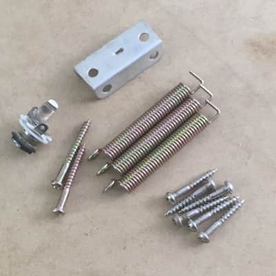 NOS Non Aged Relic Tremolo Bridge 3 Springs Kit Claw For Fender Strat Squier Korea image 7
