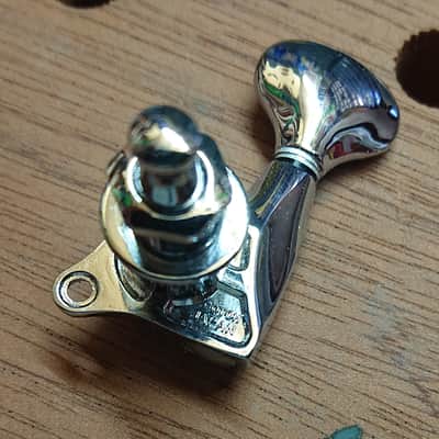 Gotoh 510Z Series 6 IN Line Tuning Machines Tuners 18:1 Gear Ratio 2021 - Chrome image 3