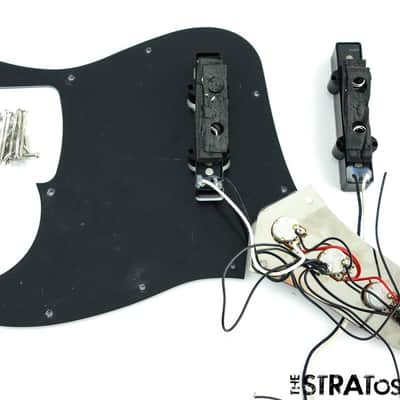 Fender Squier Classic Vibe 70s Jazz Bass V 5 String, LOADED PICKGUARD Black image 2
