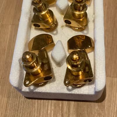Schaller 3X3 Gold Locking Tuners 1990´s - Gold image 4