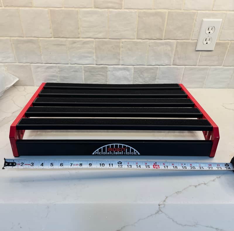 Moen Pedal Bridge pedalboard 2025 - Red image 1
