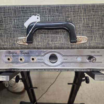 Supro "Super" 1606 1960's - Charcoal Tolex image 2
