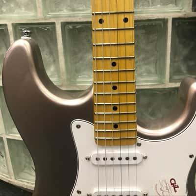 G&L Legacy - Shoreline Gold image 5