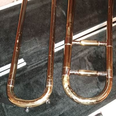 Holton Collegiate TR602 Trombone, USA, with case and mouthpiece image 4