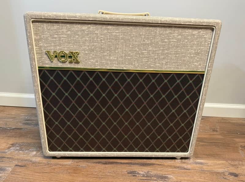 Vox AC15HW1 Hand-Wired 2-Channel 15-Watt 1x12" Guitar Combo