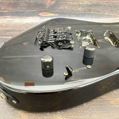 90s Charvel by Jackson DK-065-SSH Dinky Body Black w/Plate and Bridge MIJ image 4