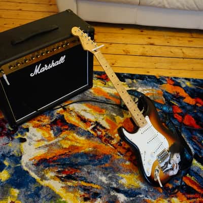 Fender stratocaster custom 69 pickups & Jimi Hendrix painting 2019 Sunburst image 2