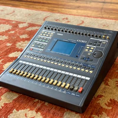 YAMAHA 03D Mixing Console image 1