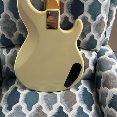 LEFT HANDED YAMAHA BB1600 BASS GUITAR image 16
