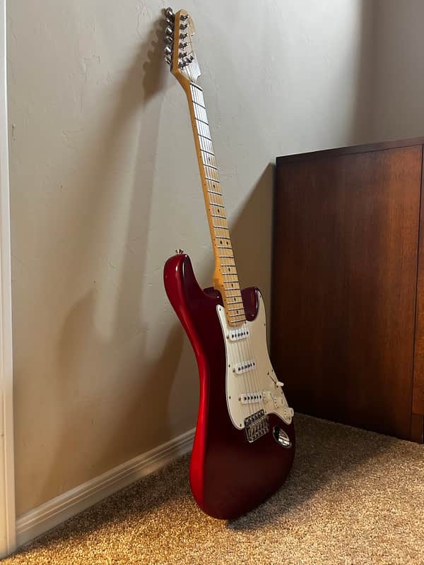 Fender Highway One Stratocaster (USA-made vintage, case included)