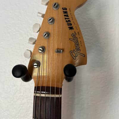 1965 Fender Mustang Guitar with Rosewood Fretboard - Dakota Red image 4
