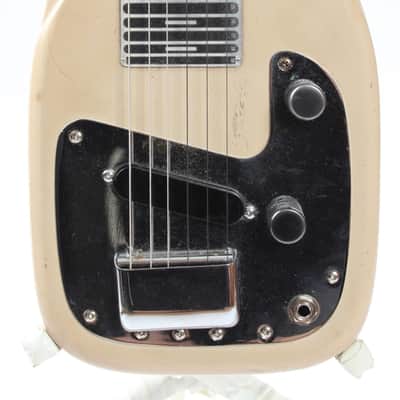 1958 Fender Champ desert tan image 2