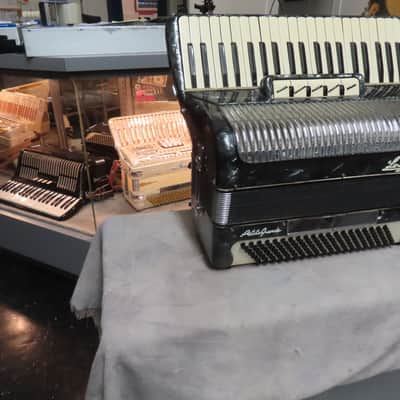 LODUCA BROS PETITE GRANDE 1960's 3/4 120 BASS ACCORDION BLACK PEARL IMMACULATE on SALE!$! image 16