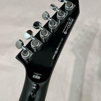 ESP LTD SC-20 Stephen Carpenter Signature Left-Handed 2023 3-Tone Burst w Case New Overstock Closeout image 7